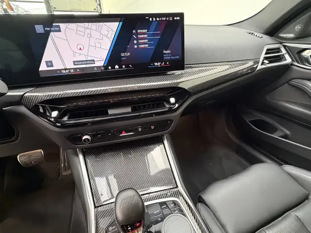 BMW M4 view 9