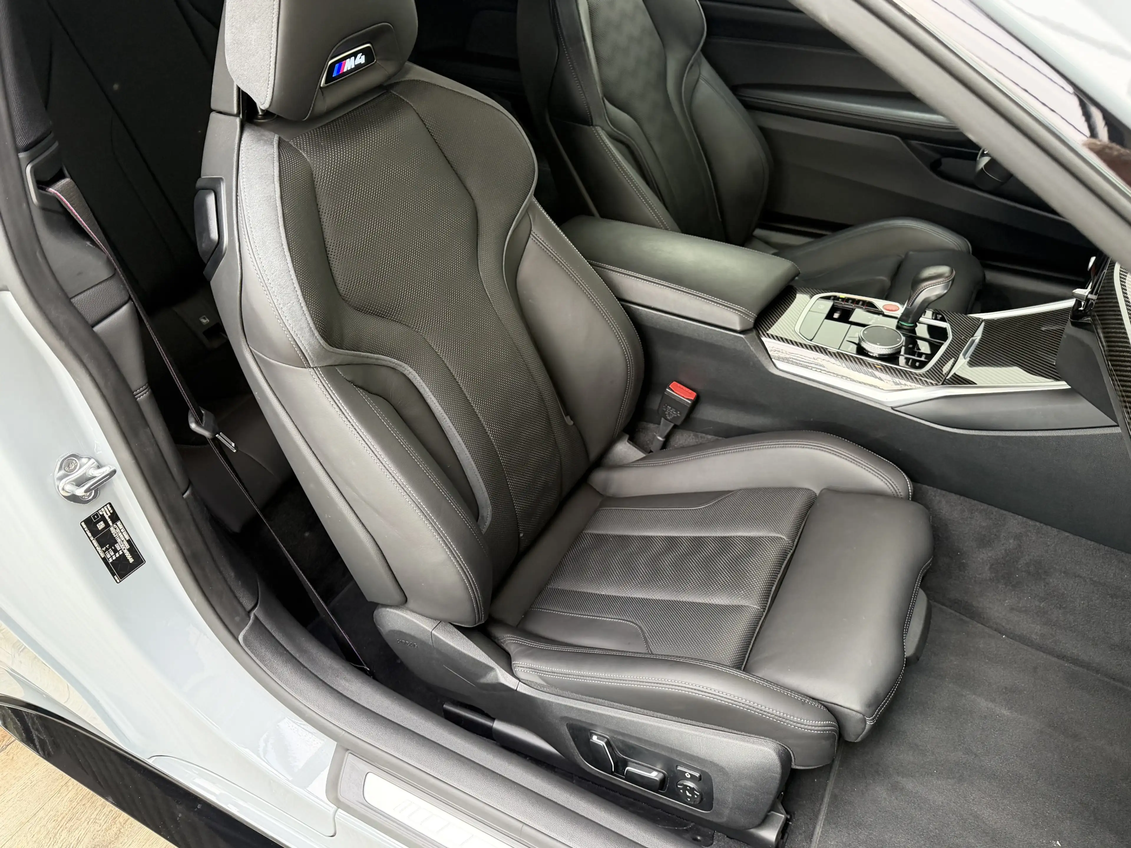 BMW M4 xDrive Comp. Carbon Int. Sitzlüftung ACC 360° — photo 26