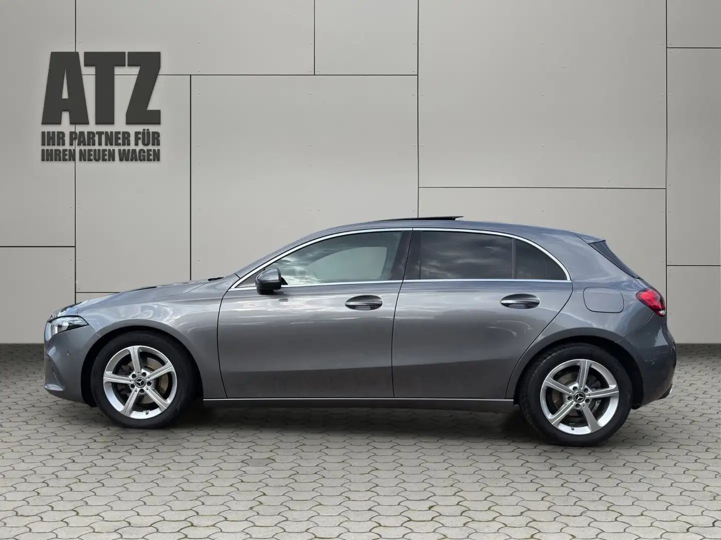 Mercedes-Benz A 200 d Edition 19 PANO*AHK*WIDES.*BURMESTER Gris - 2