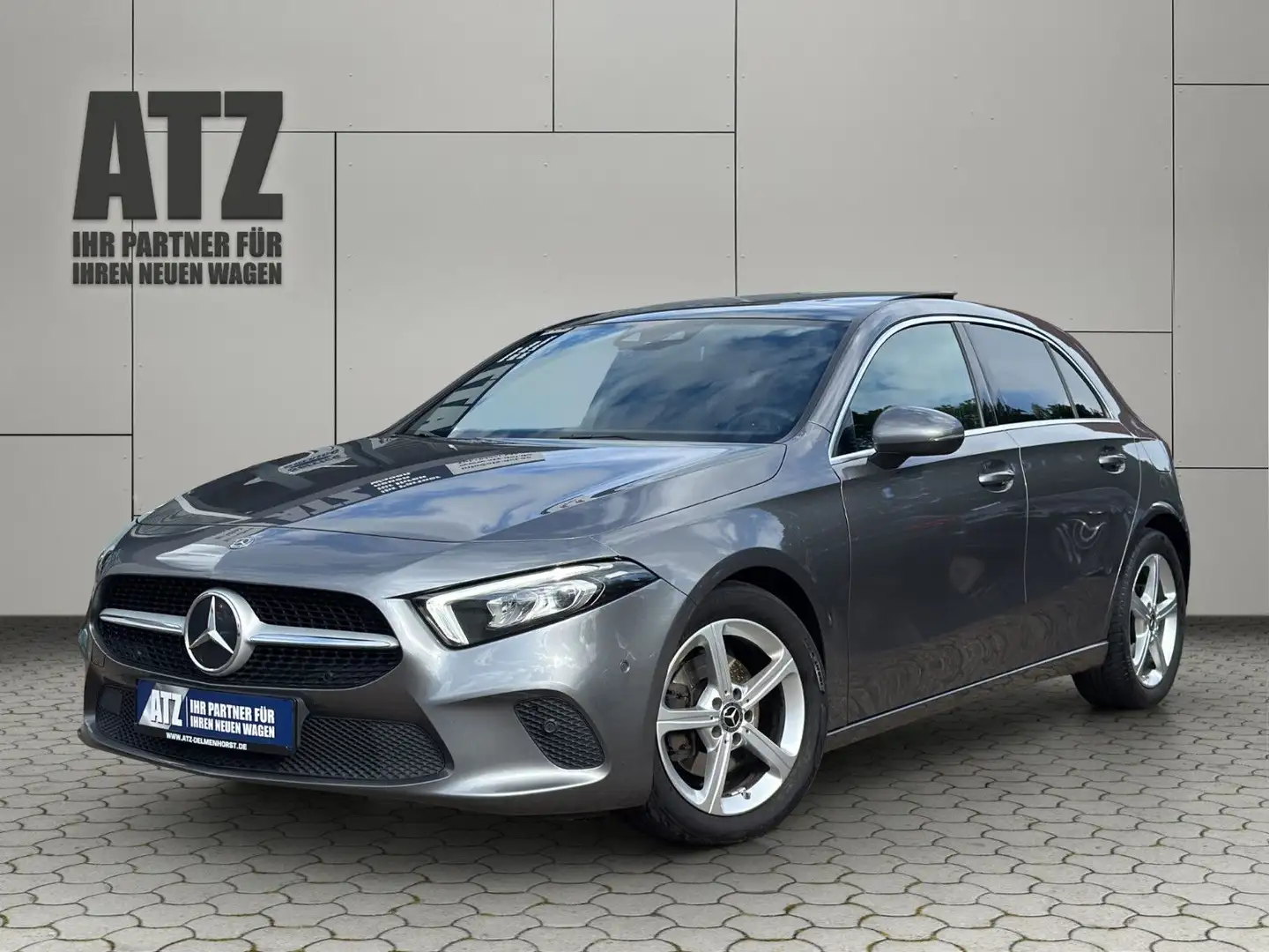 Mercedes-Benz A 200 d Edition 19 PANO*AHK*WIDES.*BURMESTER Gris - 1