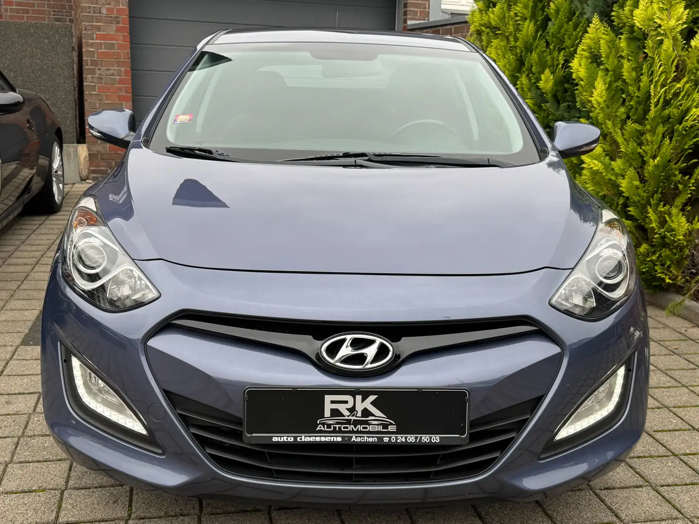 Hyundai i30 Navigation/PDC/1.Hand - 2