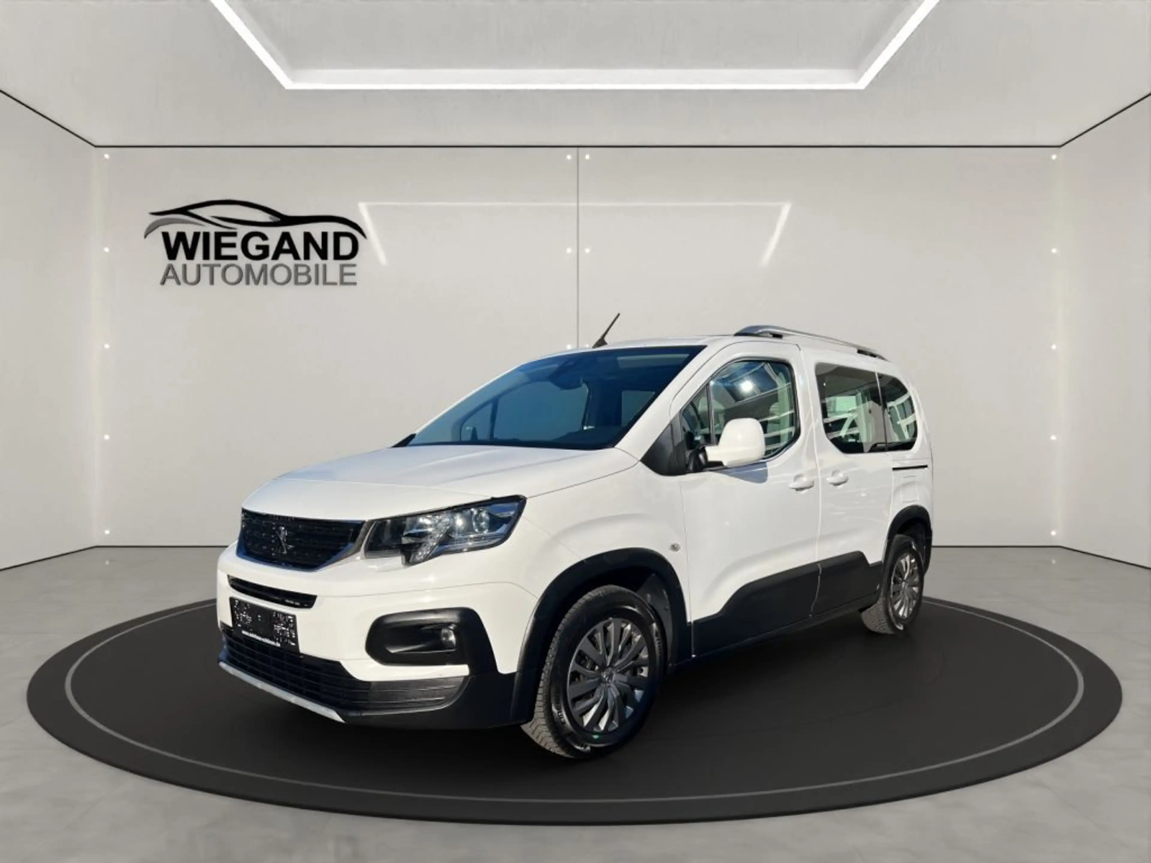 Peugeot Rifter PureTech 130 L1 EAT8 Allure