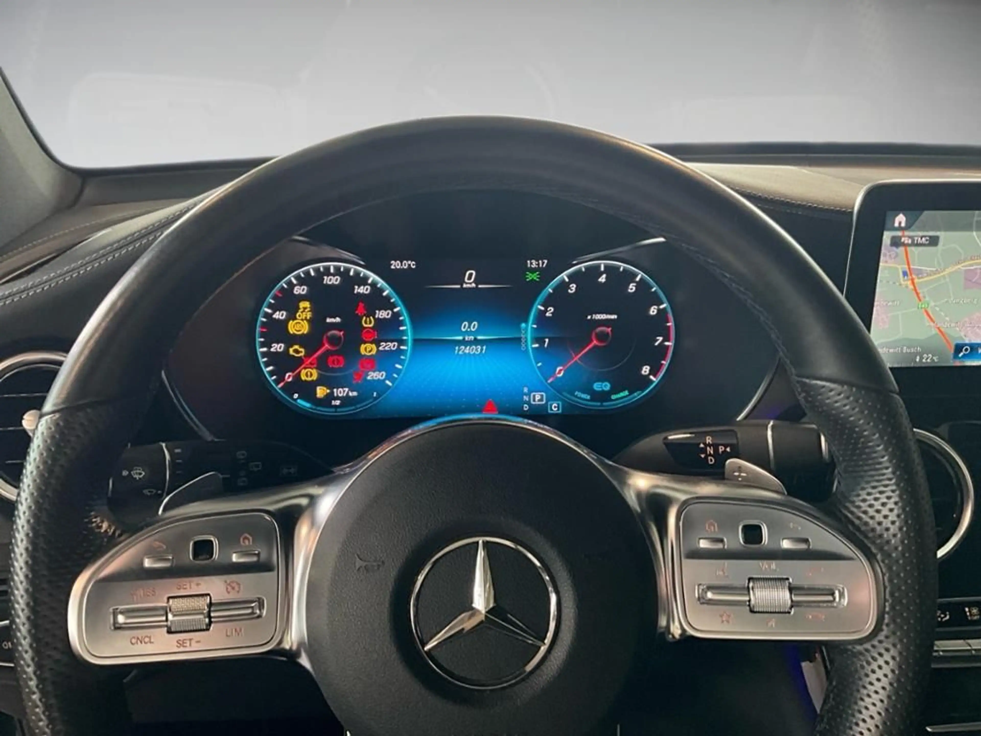 Mercedes-Benz GLC 200 4M AMG Line AUT DynLicht Fernlichtass. — photo 12