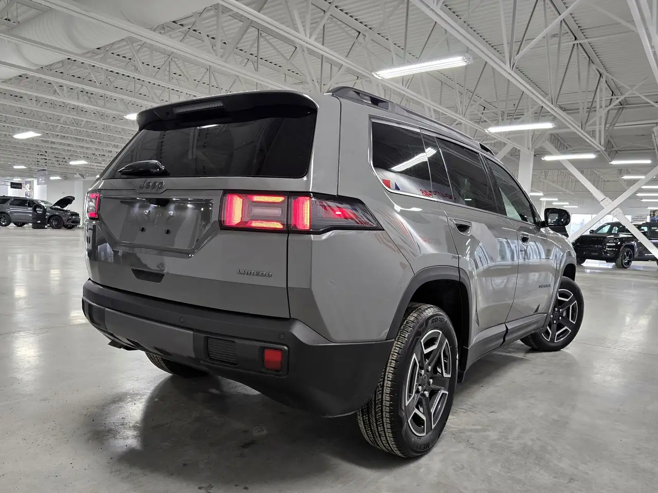 Jeep Cherokee снимка Jeep Cherokee