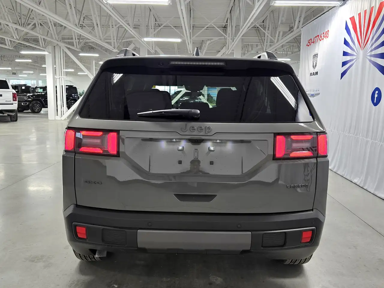 Jeep Cherokee снимка Jeep Cherokee