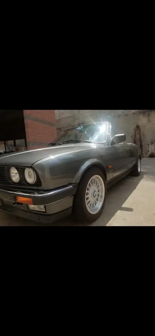 BMW 320 320i - 1
