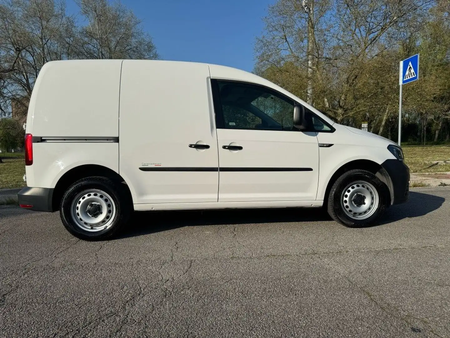Volkswagen Caddy 2.0 TDI 102 CV Plus Business Blanc - 2