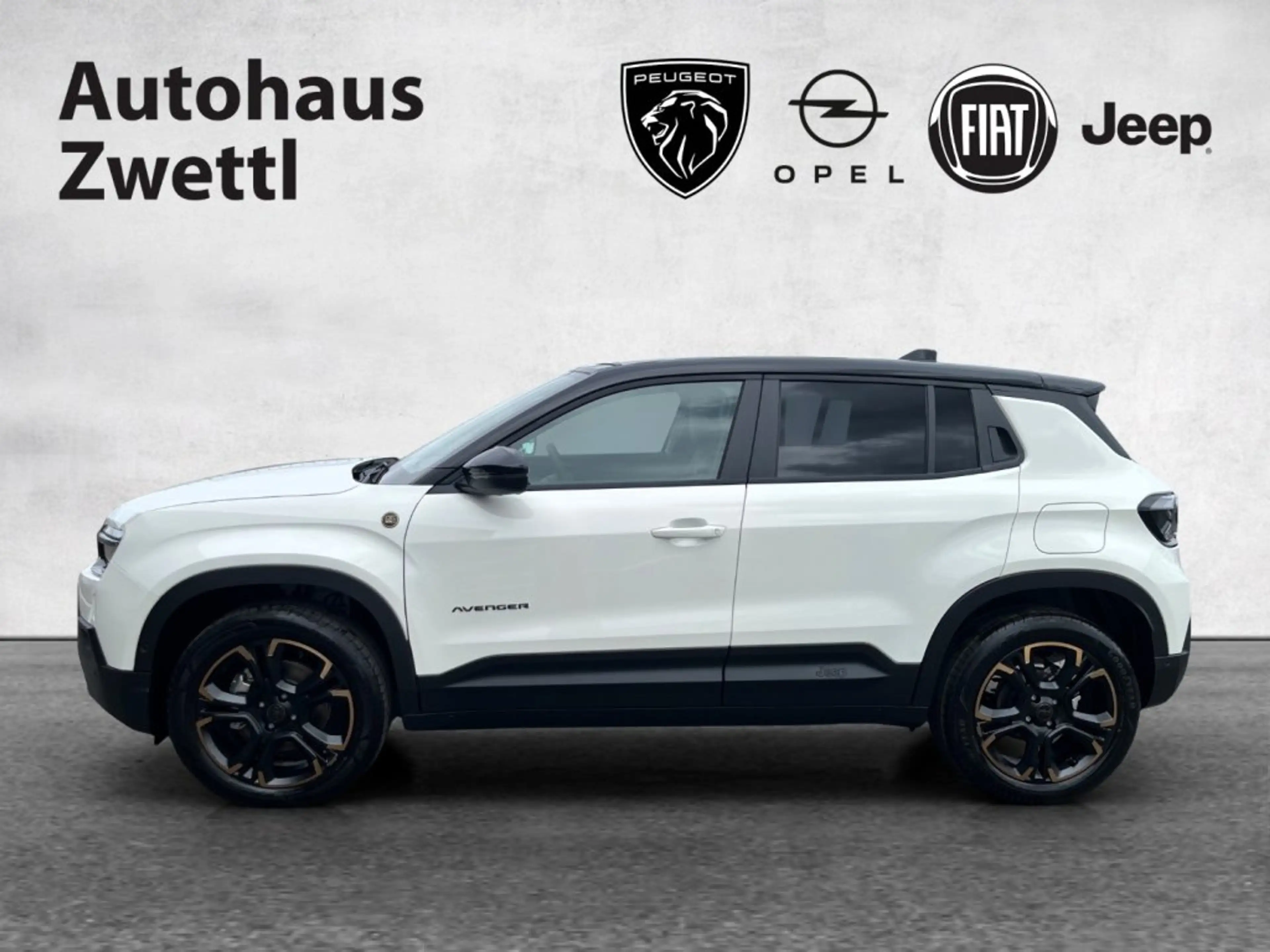 Jeep Avenger 85th Anniversary MHEV 110 — photo 3