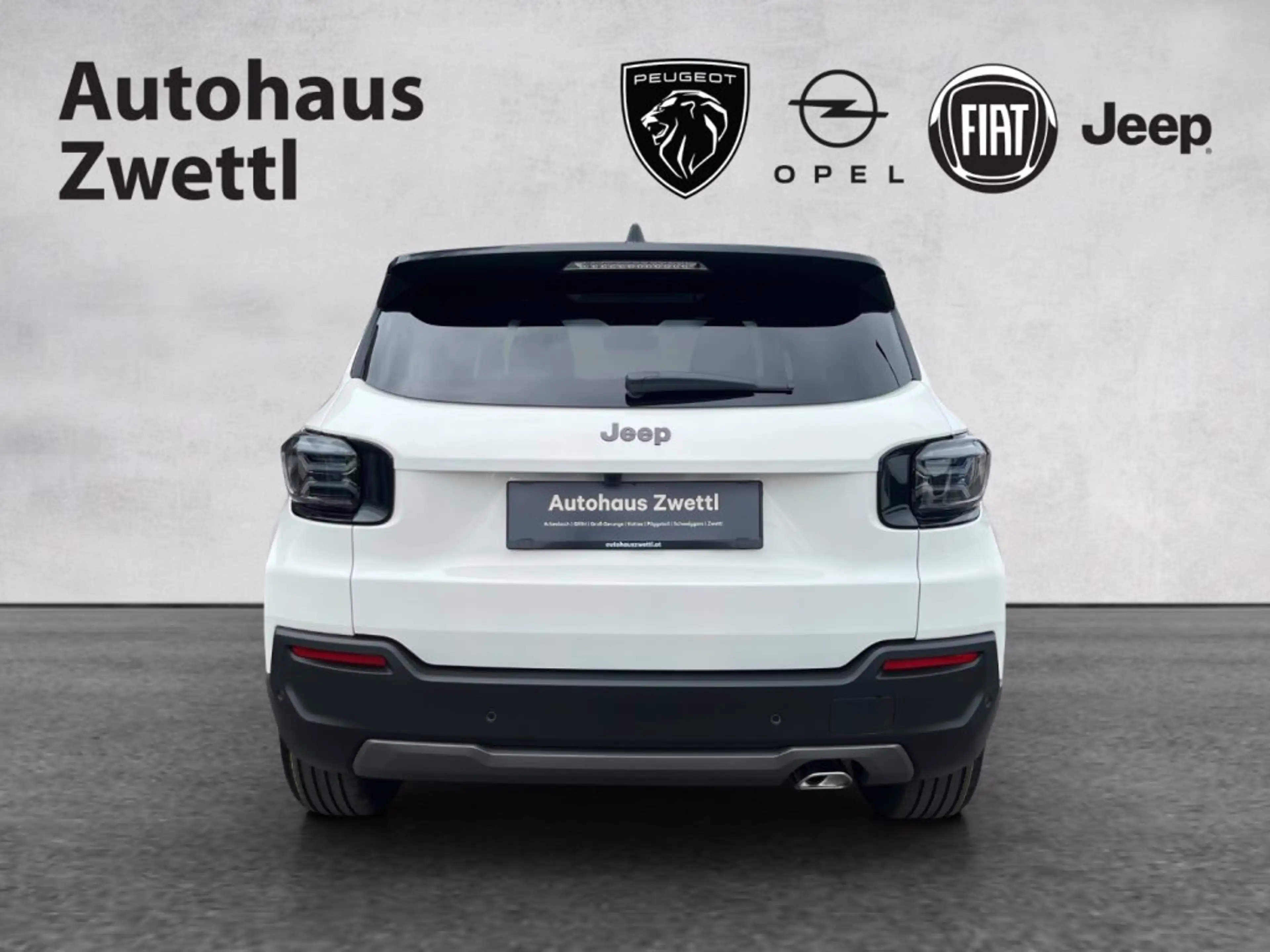 Jeep Avenger 85th Anniversary MHEV 110 — photo 5