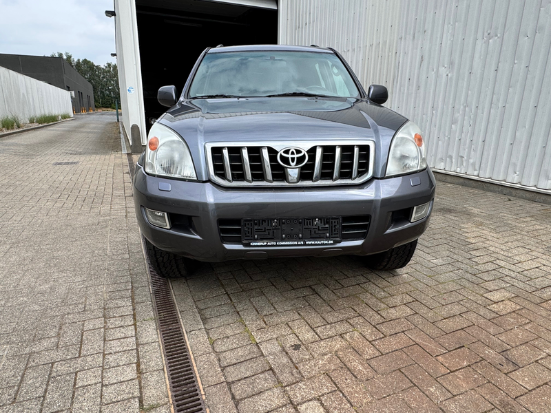 Toyota Land Cruiser Prado — photo 5