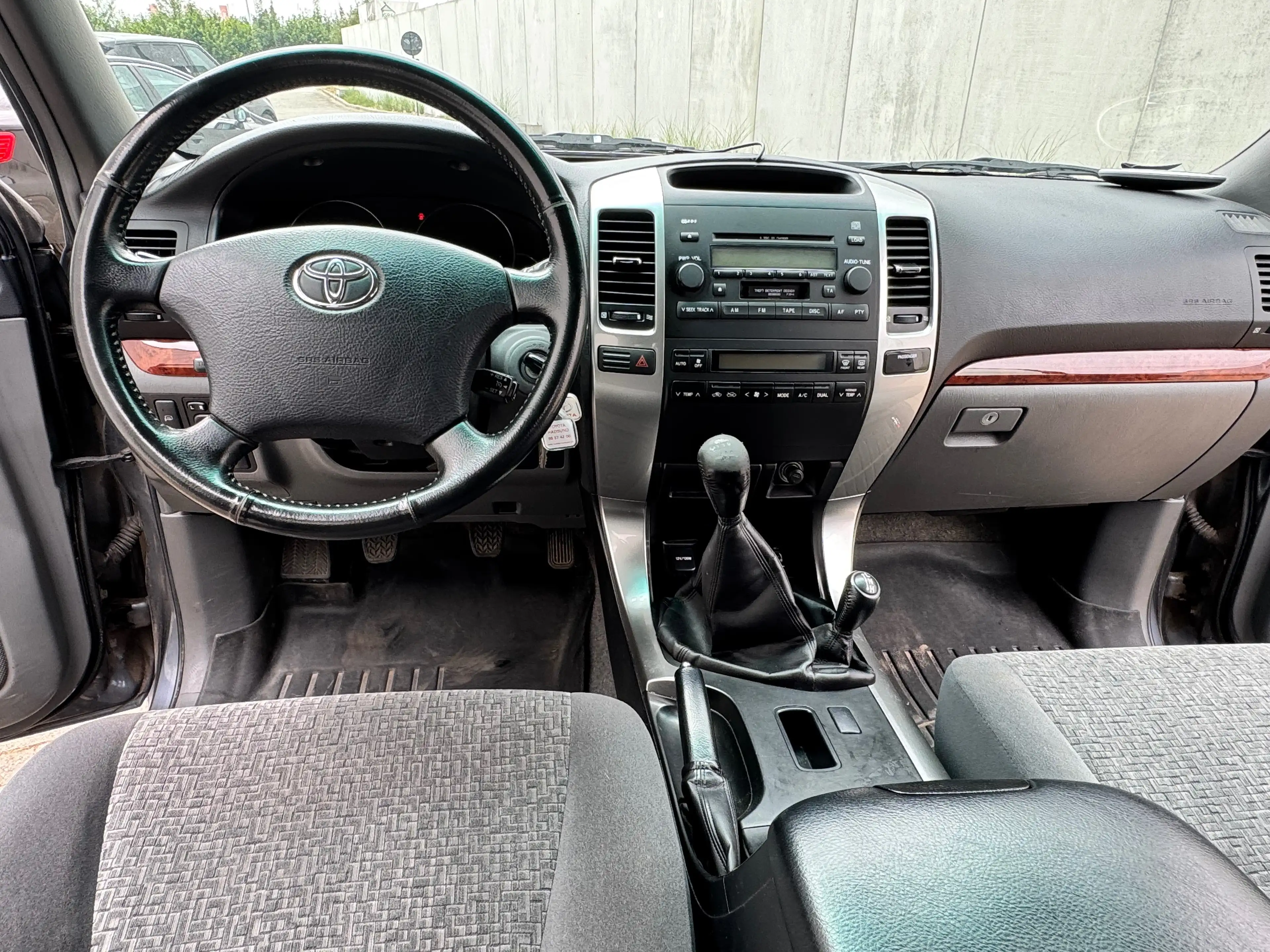 Toyota Land Cruiser Prado — photo 13