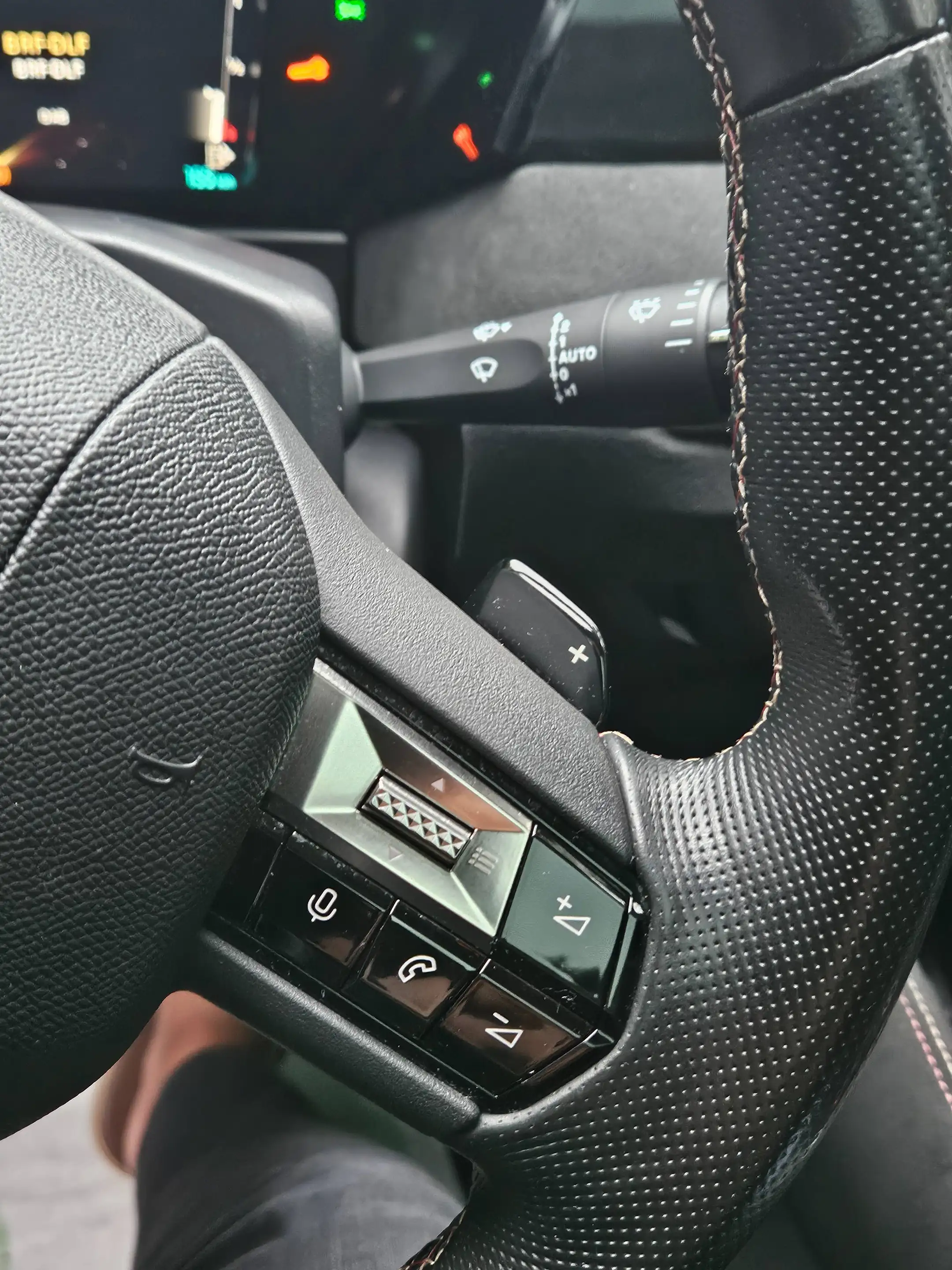 DS Automobiles DS 4 DS 4 PHEV 1.6 E-TENSE Bastille (165 kW) — photo 7