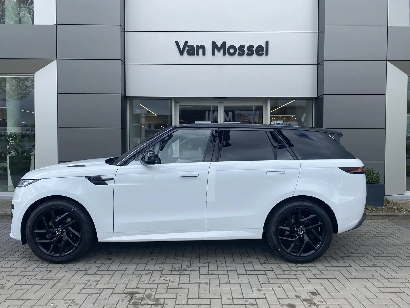 Land Rover Range Rover Sport D300 Dynamic SE AWD Auto. 24MY Wit - 2