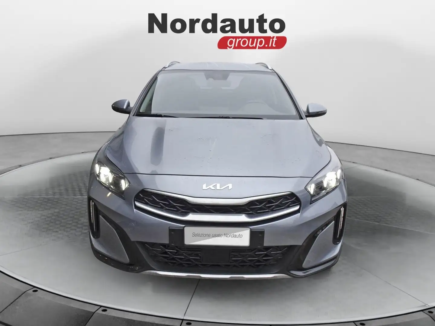 Kia XCeed 1.5 T-GDi 160 CV MHEV iMT Business Gris - 2