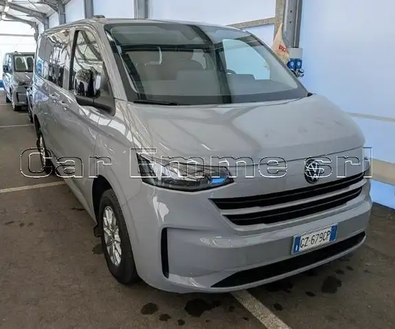 Volkswagen T7 Caravelle 2.0 TDI 150CV Life 9 posti