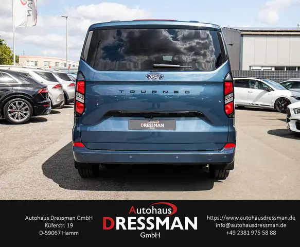 Ford Tourneo Custom view 5