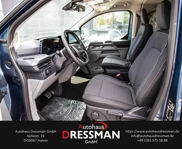Ford Tourneo Custom view 9