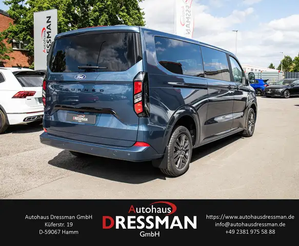 Ford Tourneo Custom view 4