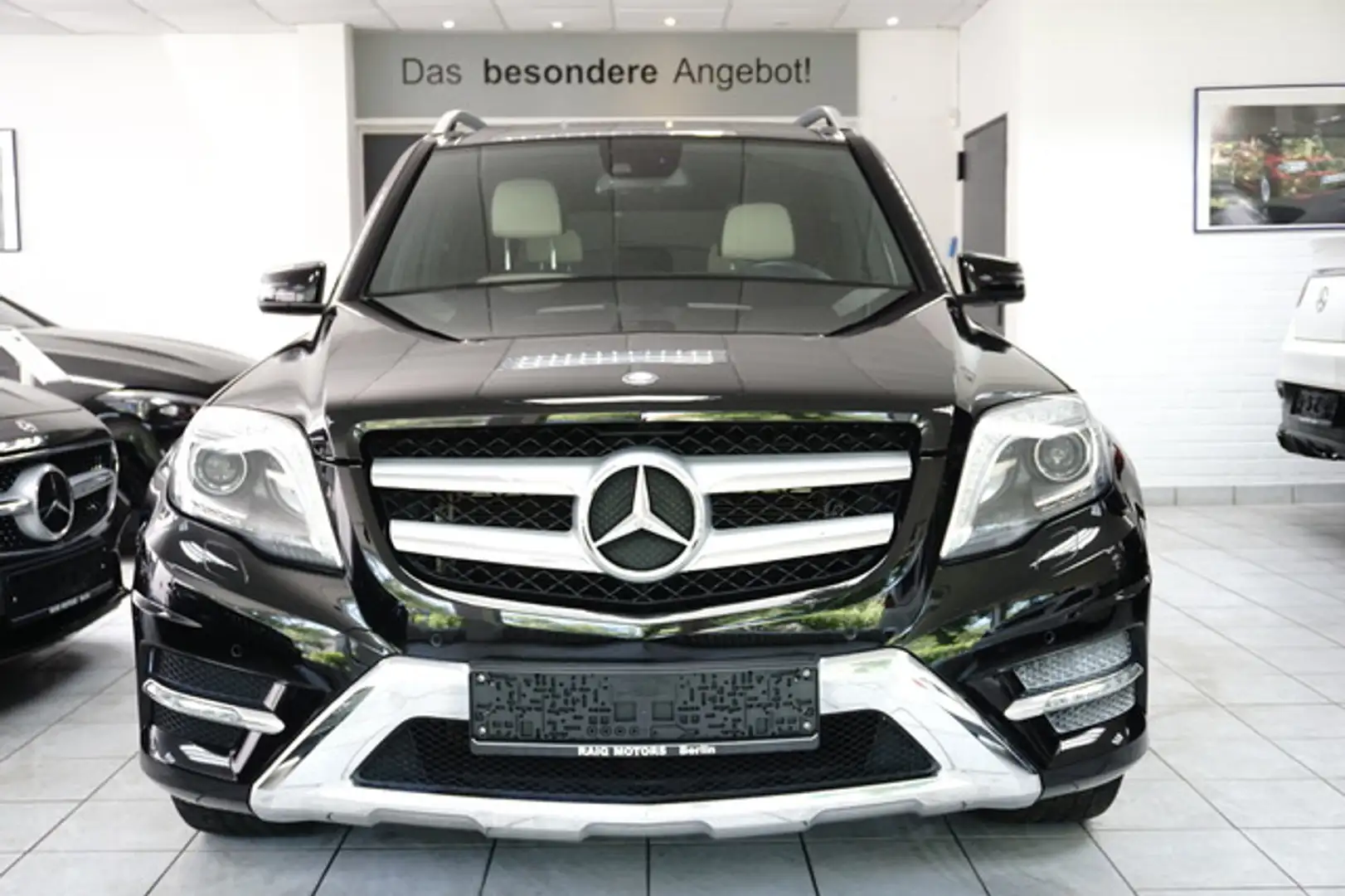 Mercedes-Benz GLK 350 4M AMG Line BI-XENON PANO MEMORY H&K NAVI Schwarz - 2