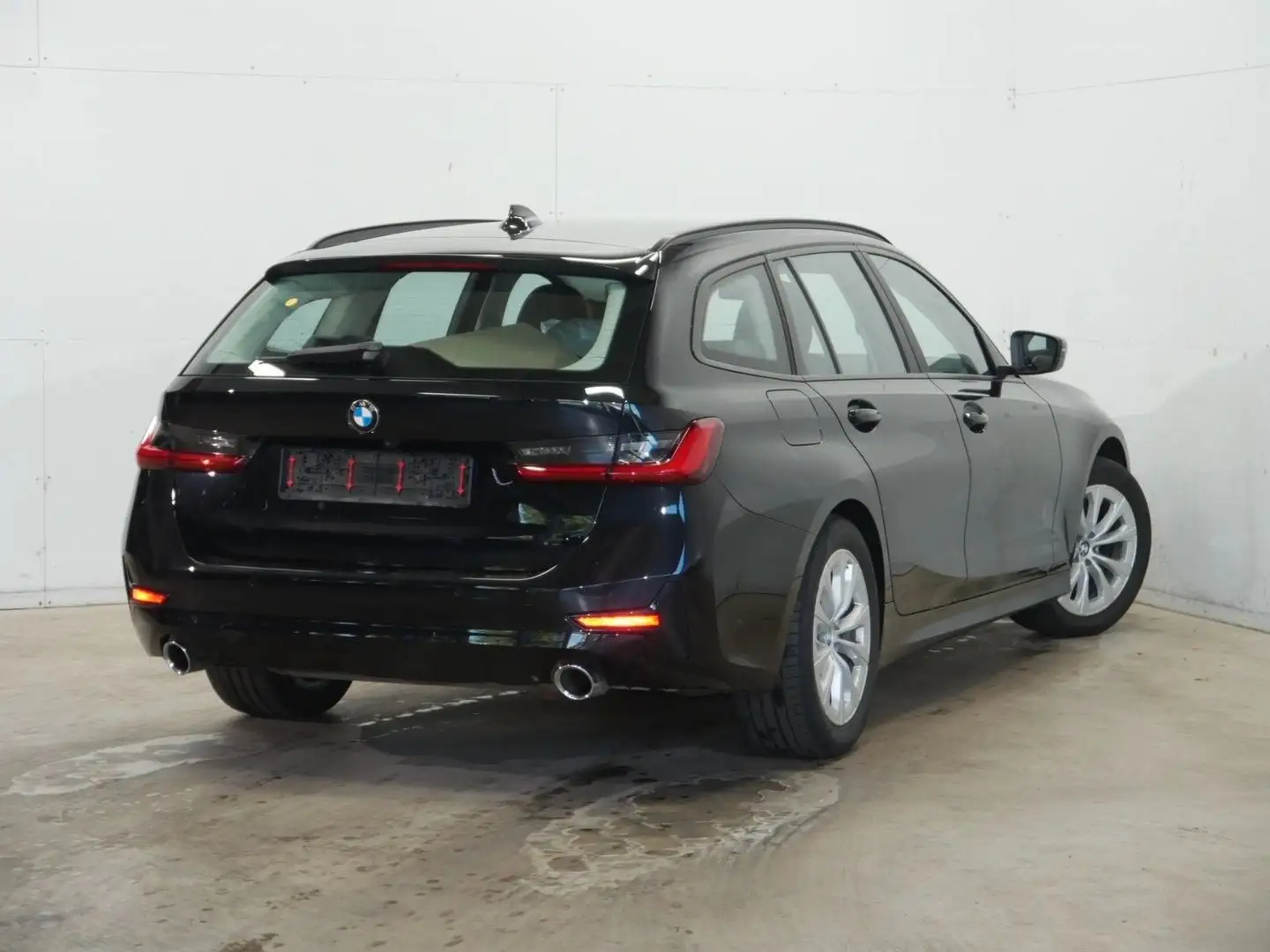BMW 330 i*xDr*Advantage*LASER*HUD*HIFI*DAB* Noir - 2
