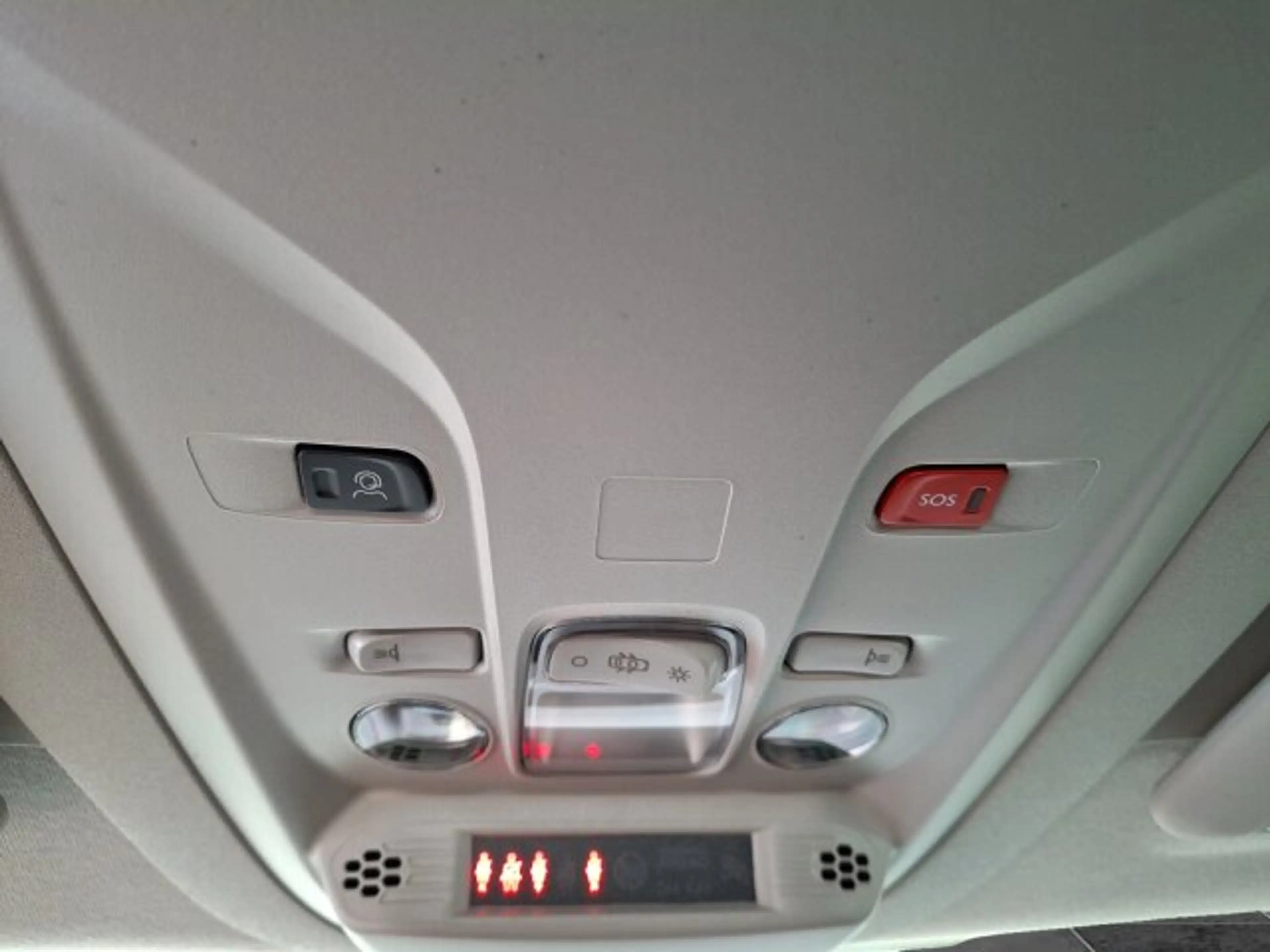 Opel Combo Life Edition 1.5 D 100 BAR-TZ +Matrix-Licht+Keyless+ — photo 14
