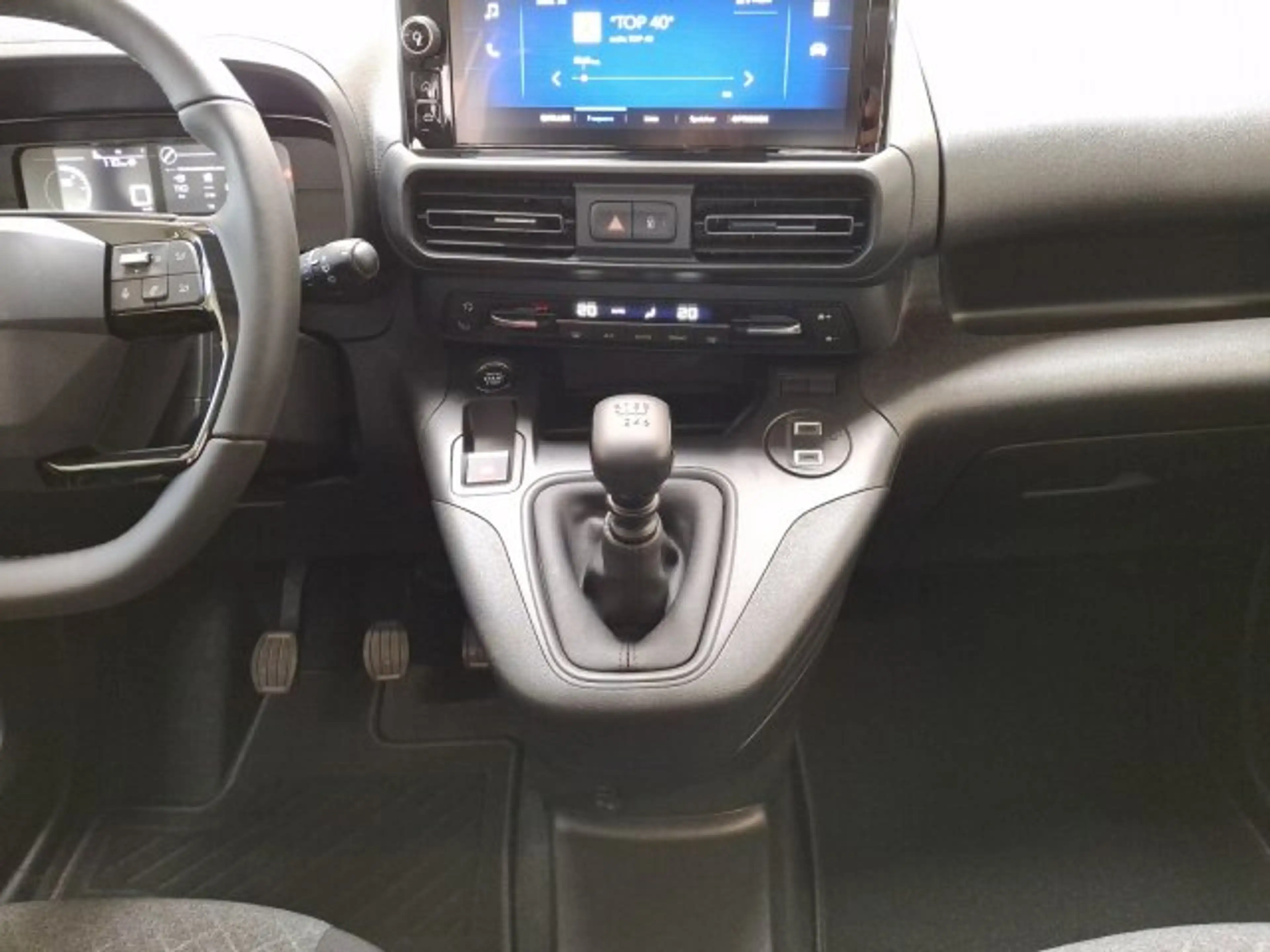 Opel Combo Life Edition 1.5 D 100 BAR-TZ +Matrix-Licht+Keyless+ — photo 11