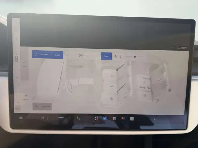 Tesla Model X view 21