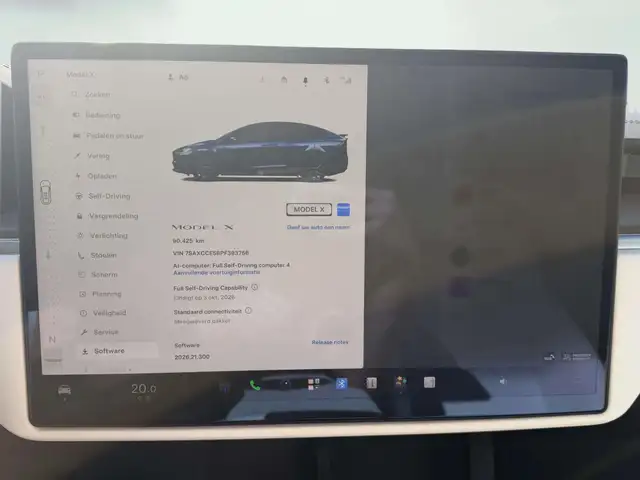 Tesla Model X view 23