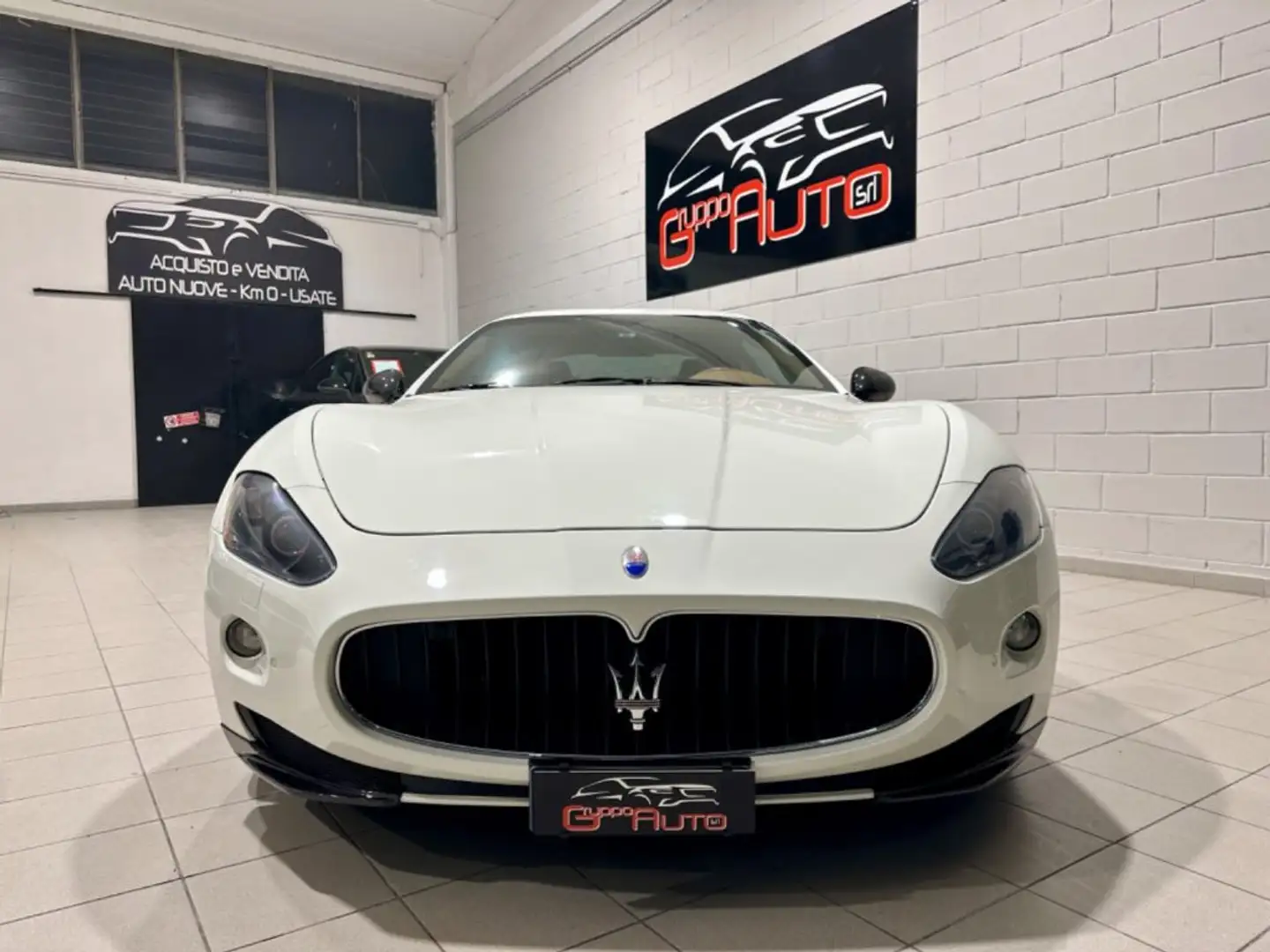 Maserati GranTurismo 4.7 V8 automatica S *CARBONIO*BOSE* Weiß - 2