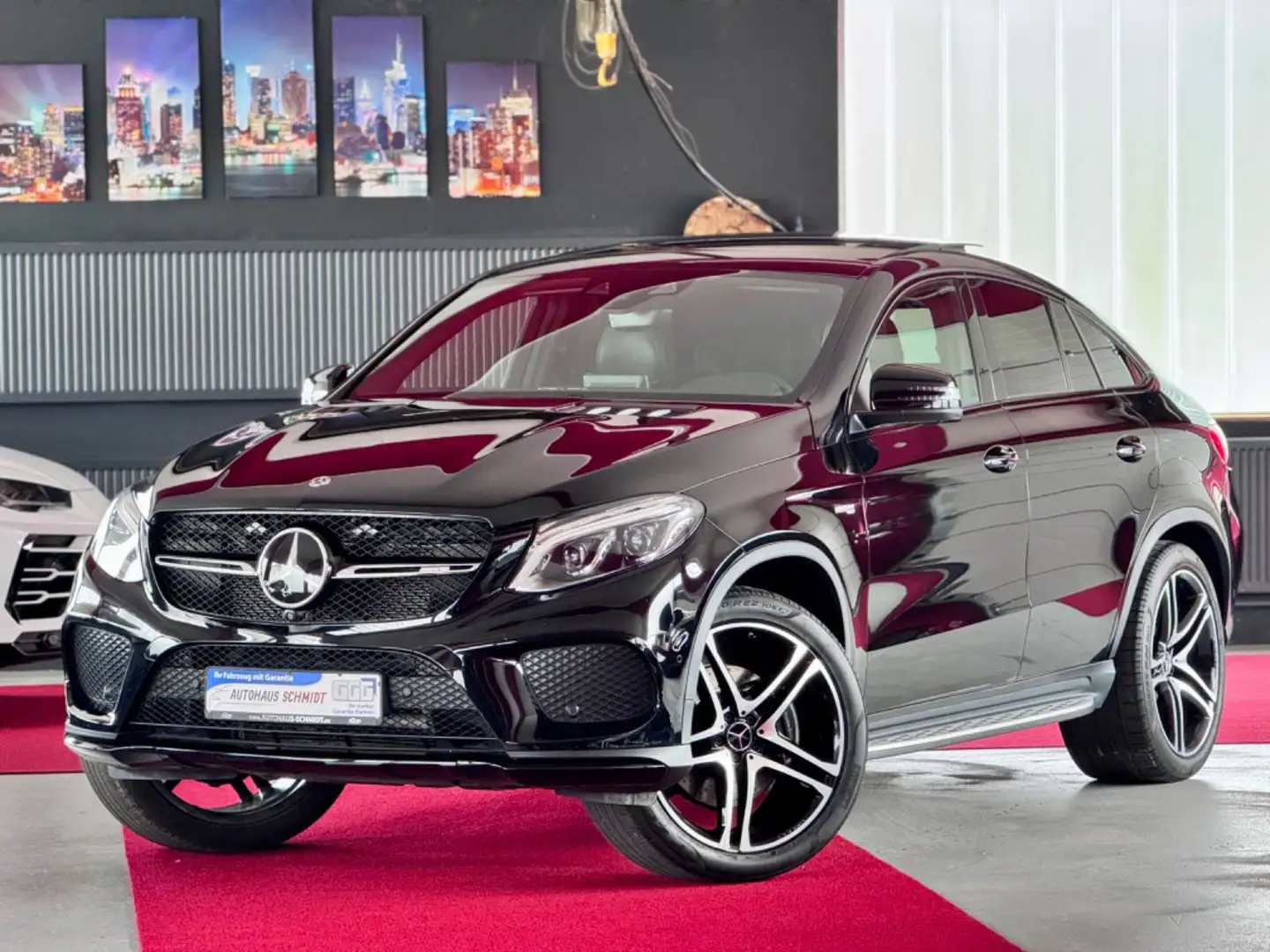 Mercedes-Benz GLE 43 AMG Coupe Night Pano Distronic 360° 22Zol Schwarz - 1