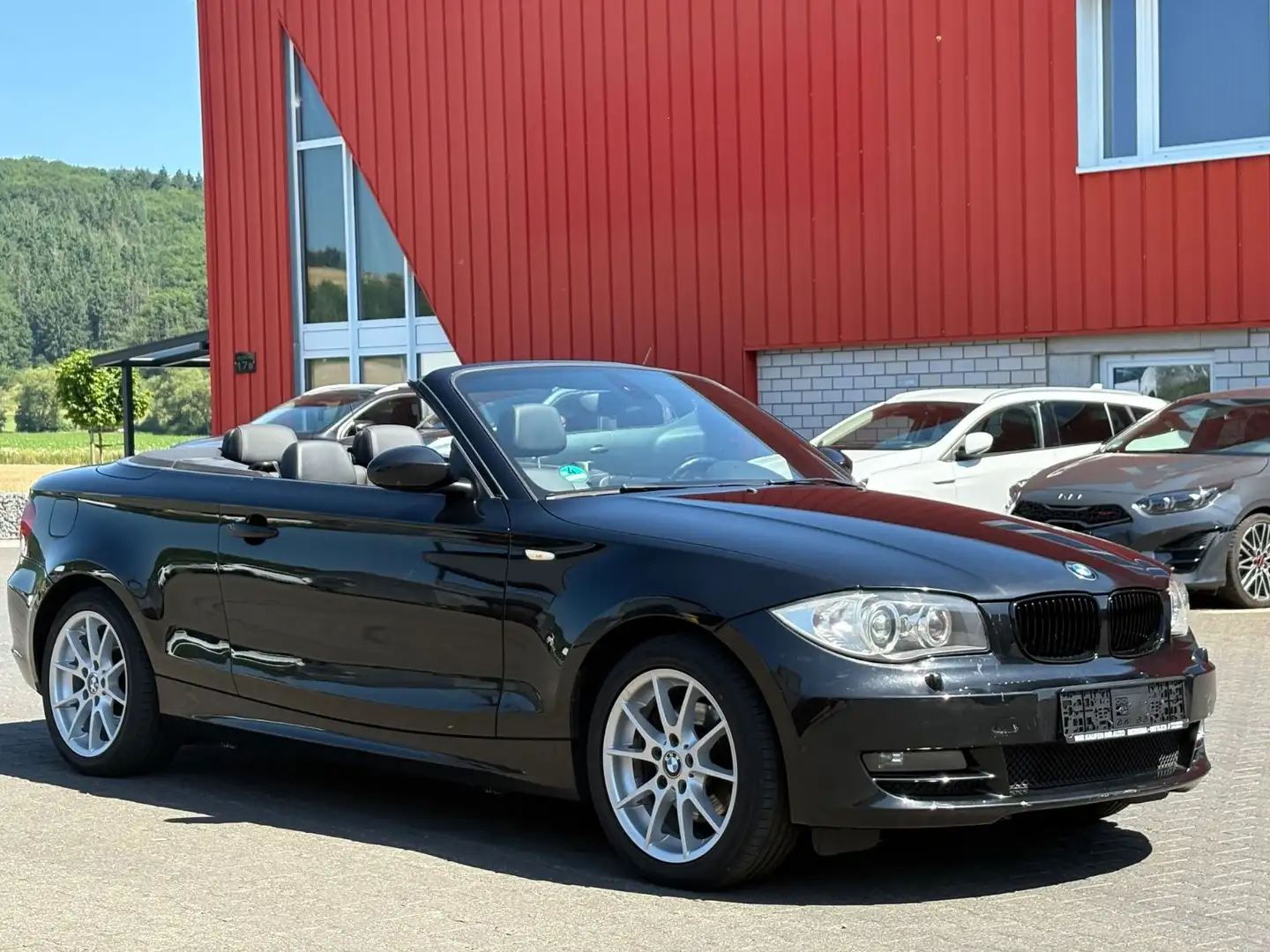 BMW 120 d Cabrio Leder 1Hand 180 PS Schwarz - 1