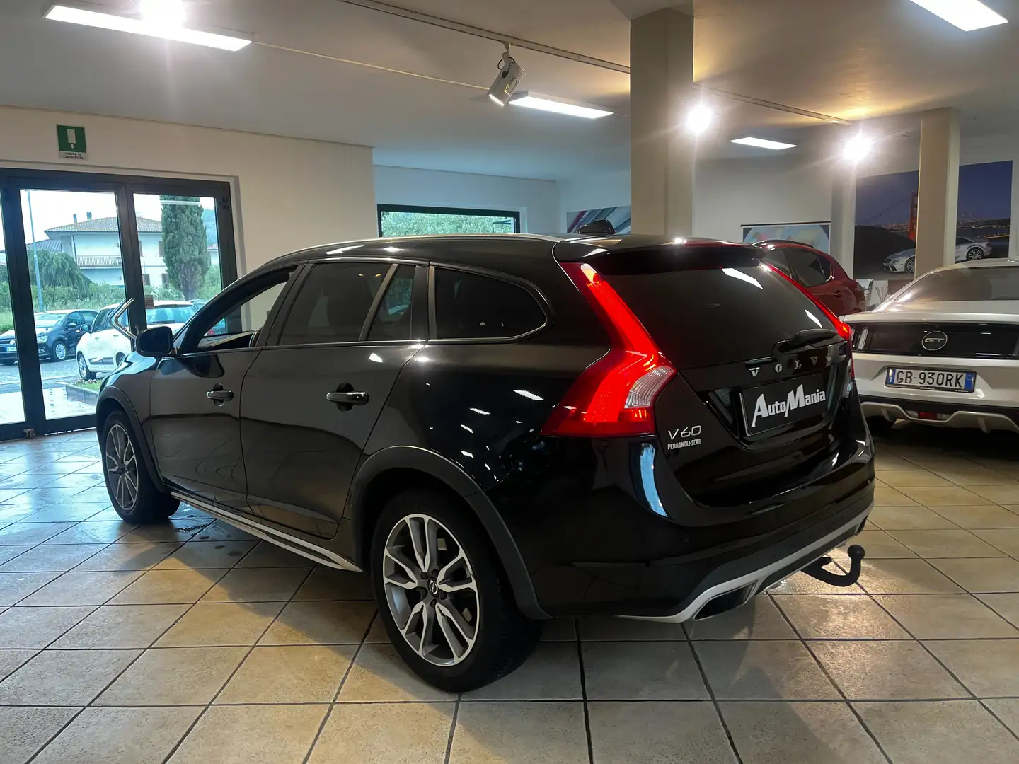 Volvo V60 Cross Country 2.0 d3 Summum geartronic TAGLIANDI CERTIFICATI Fekete - 2