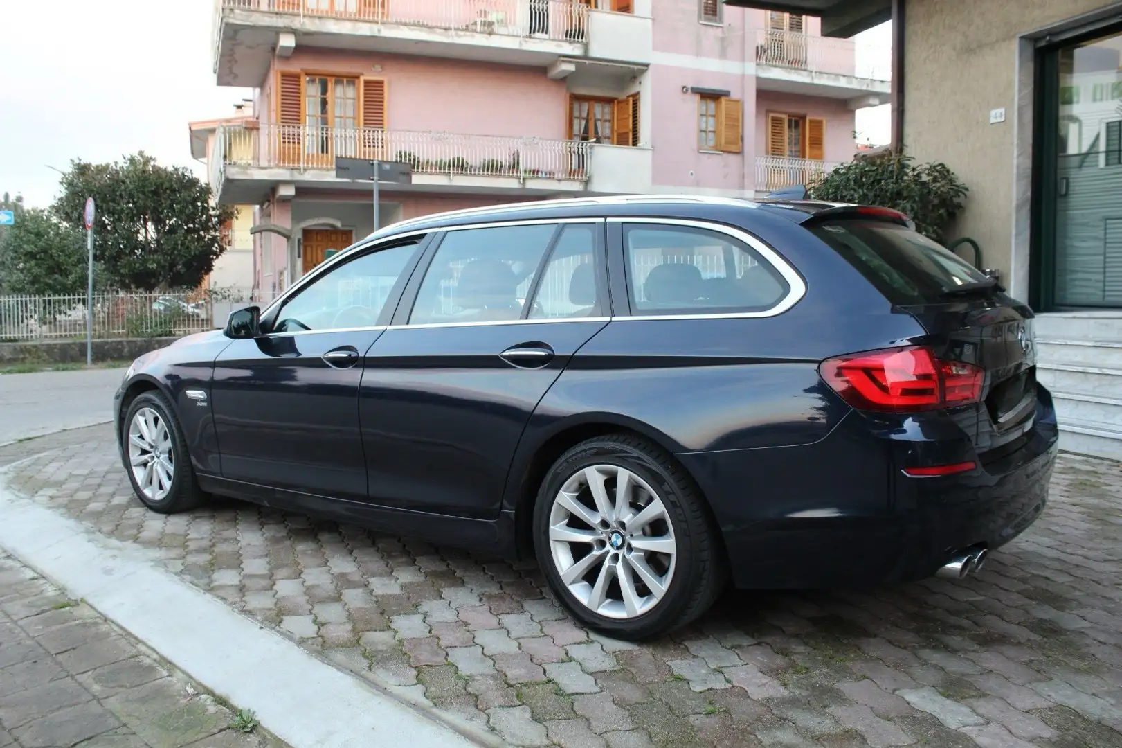 BMW 525 525d Touring xdrive Futura auto - 2