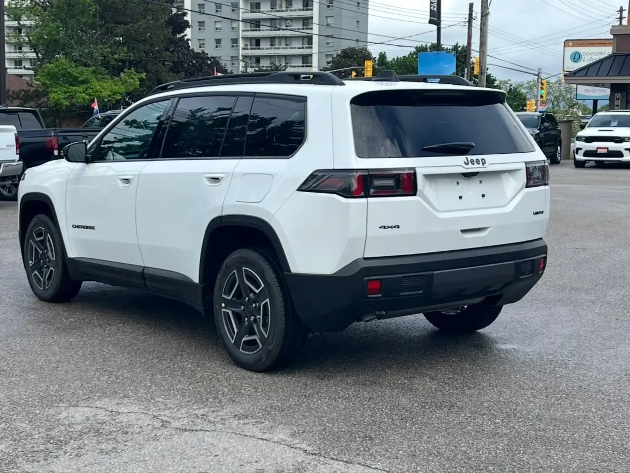 Jeep Cherokee снимка Jeep Cherokee
