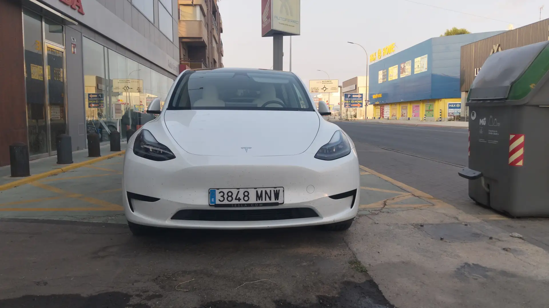 Tesla Model Y RWD Blanco - 2