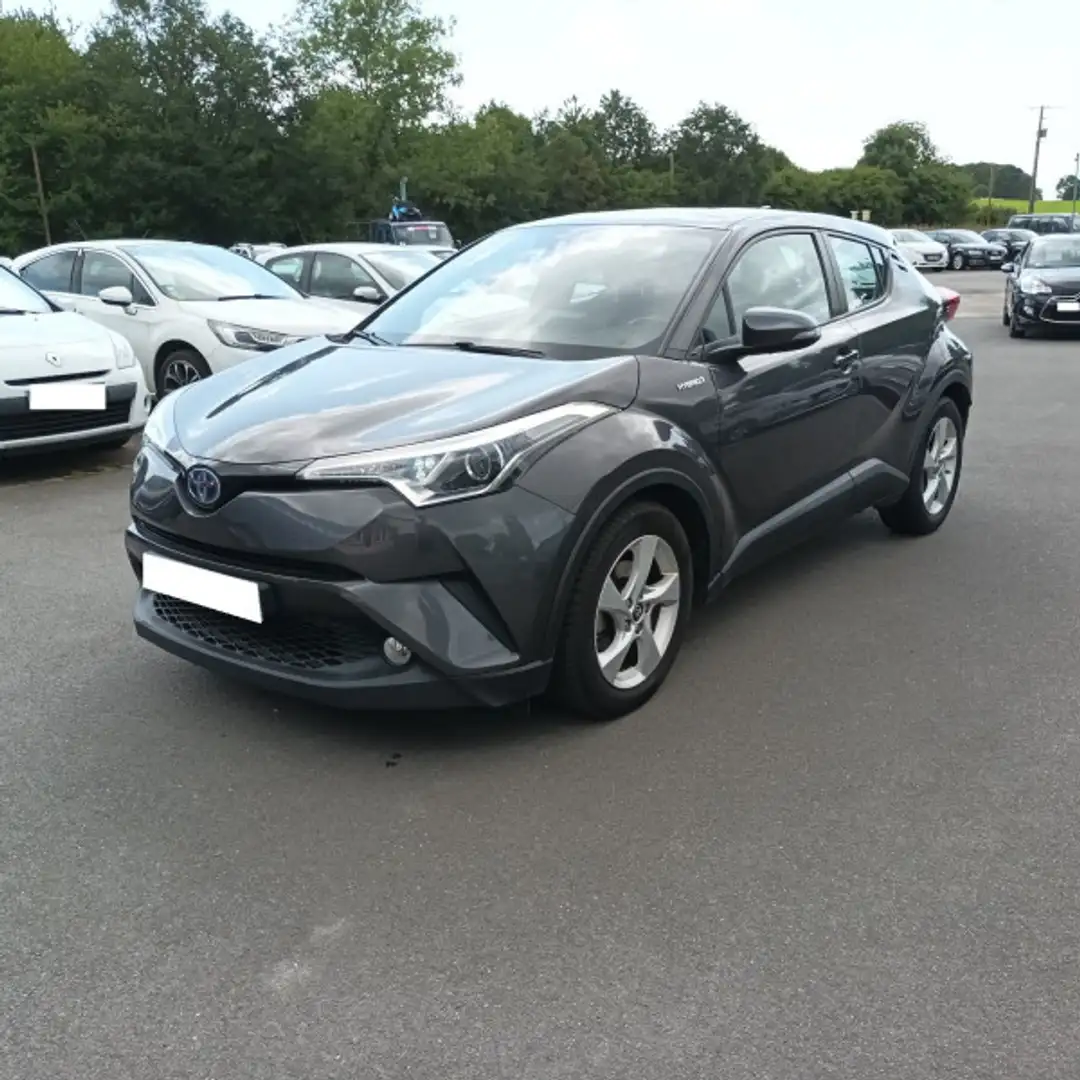 Toyota Dyna 122H DYNAMIC 2WD E-CVT Šedá - 1