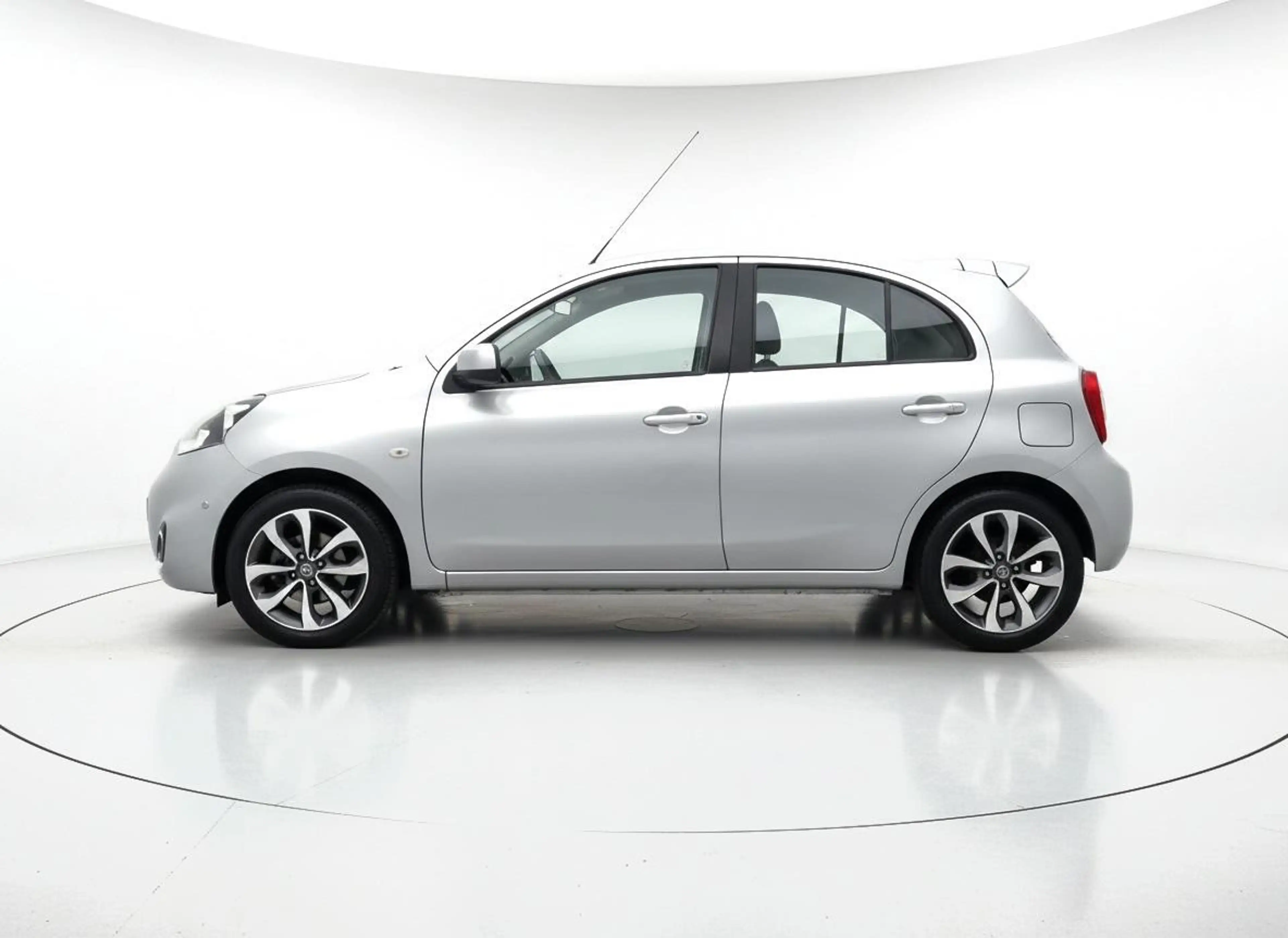 Nissan Micra 1.2 DIG-S Connect Edition — photo 3