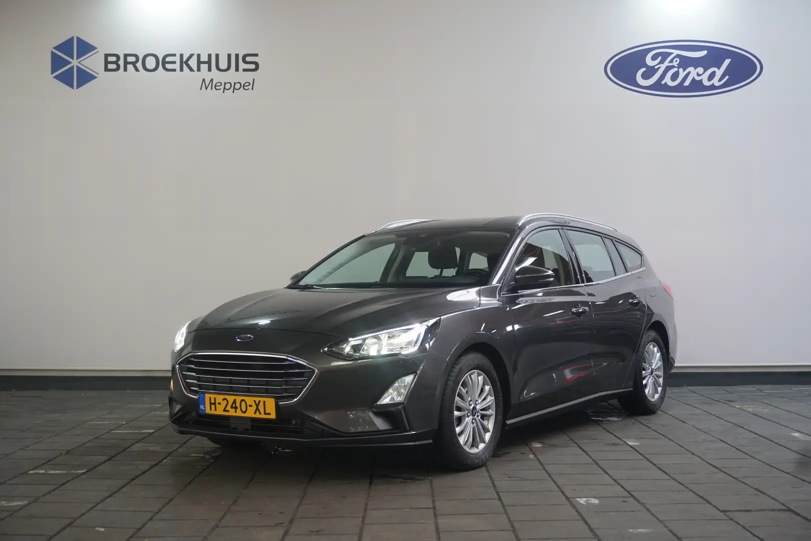 Ford Focus Wagon 1.0 EcoBoost Titanium Business | Airco (auto Gris - 2
