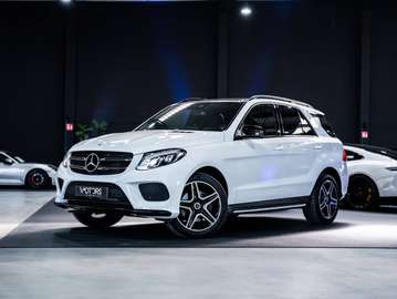 250d 4-Matic - Trekhaak - AMG line - Night pack