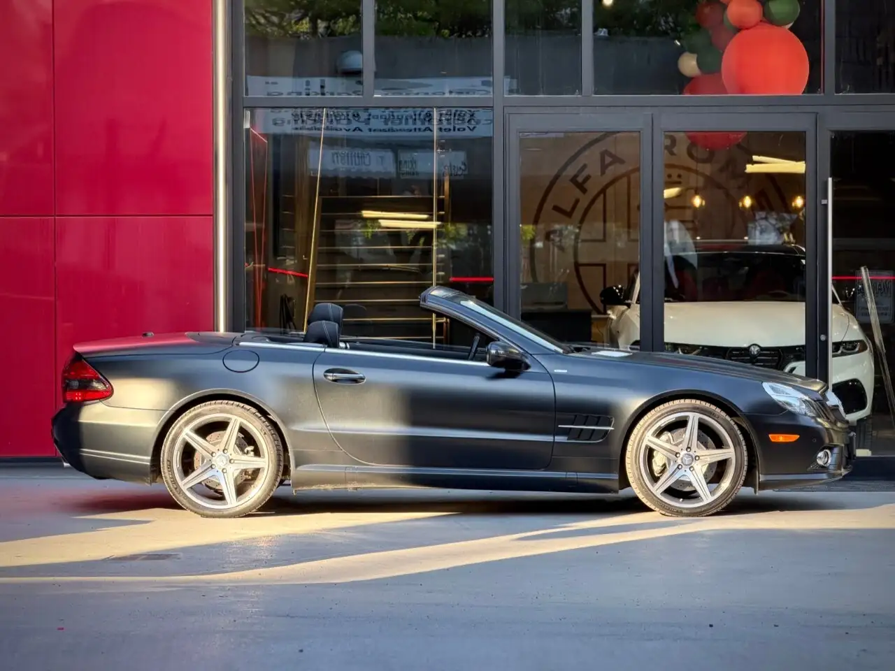 Mercedes-Benz SL photo Mercedes-Benz SL