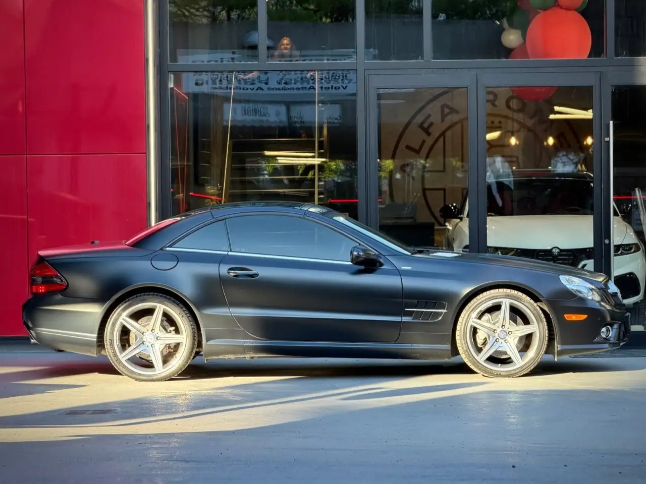 Mercedes-Benz SL photo Mercedes-Benz SL