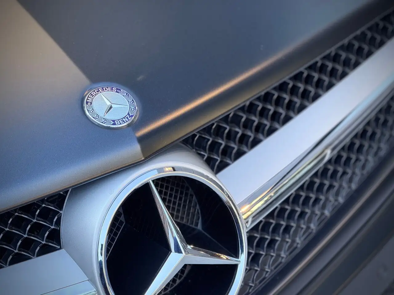 Mercedes-Benz SL photo Mercedes-Benz SL