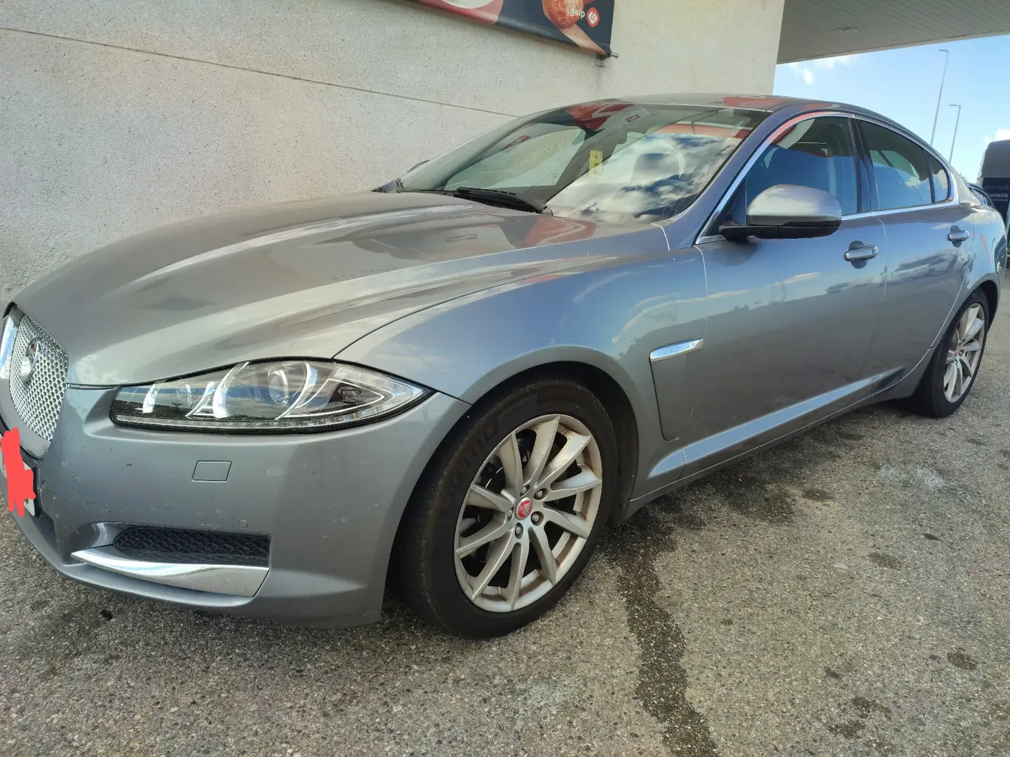 Jaguar XF 2.2 Diesel Premium Luxury Aut. - 1