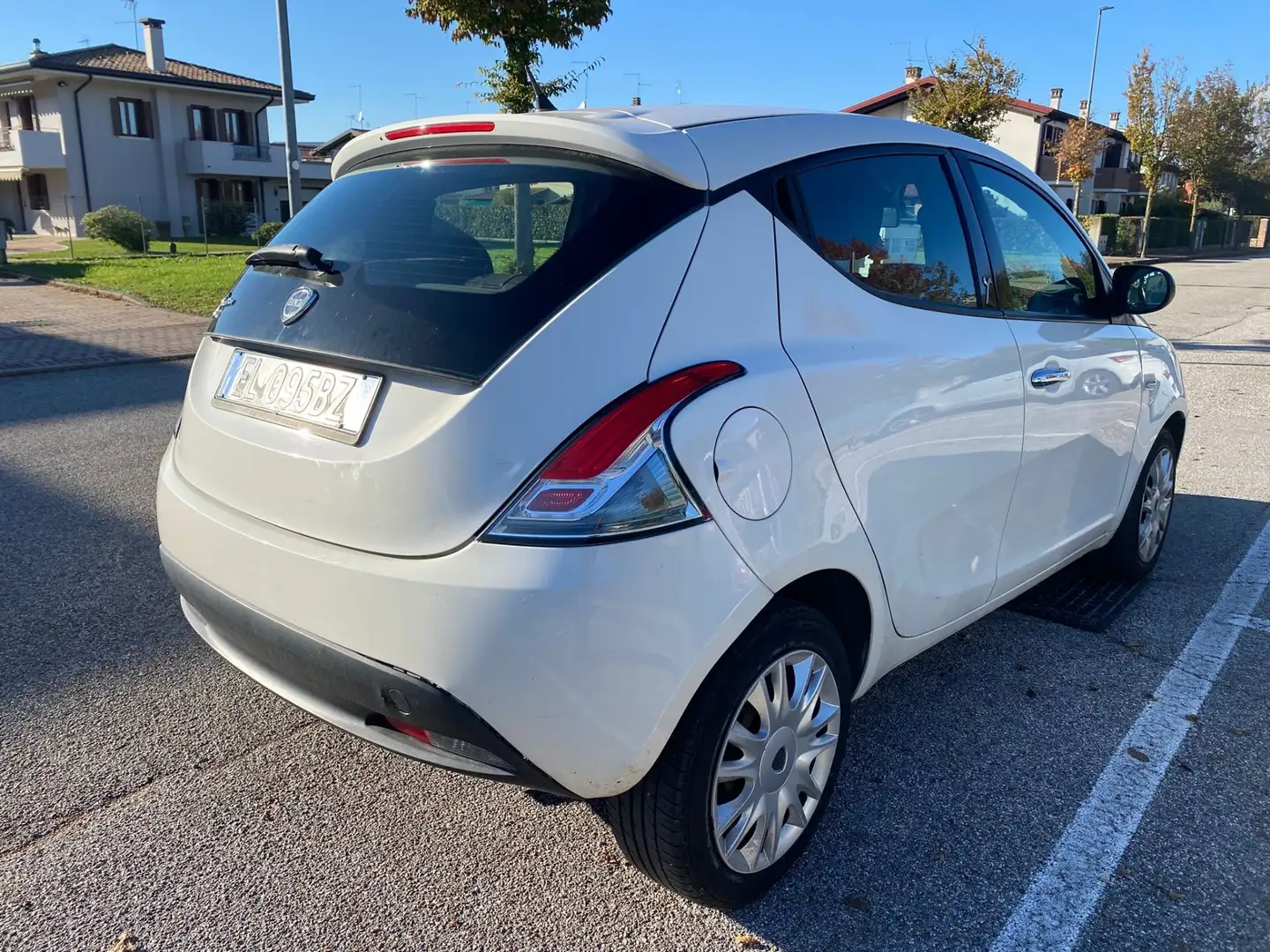 Lancia Ypsilon 1.3 mjt 16v Oro 90cv - 2