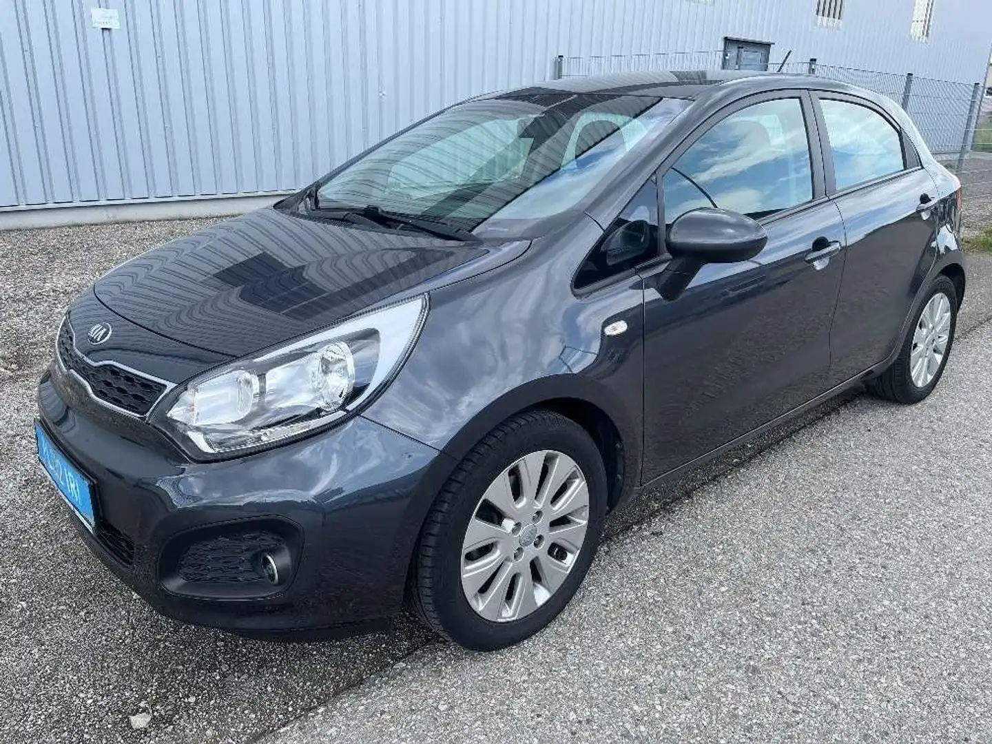 Kia Rio 1,2 MPI Silber Grau - 1