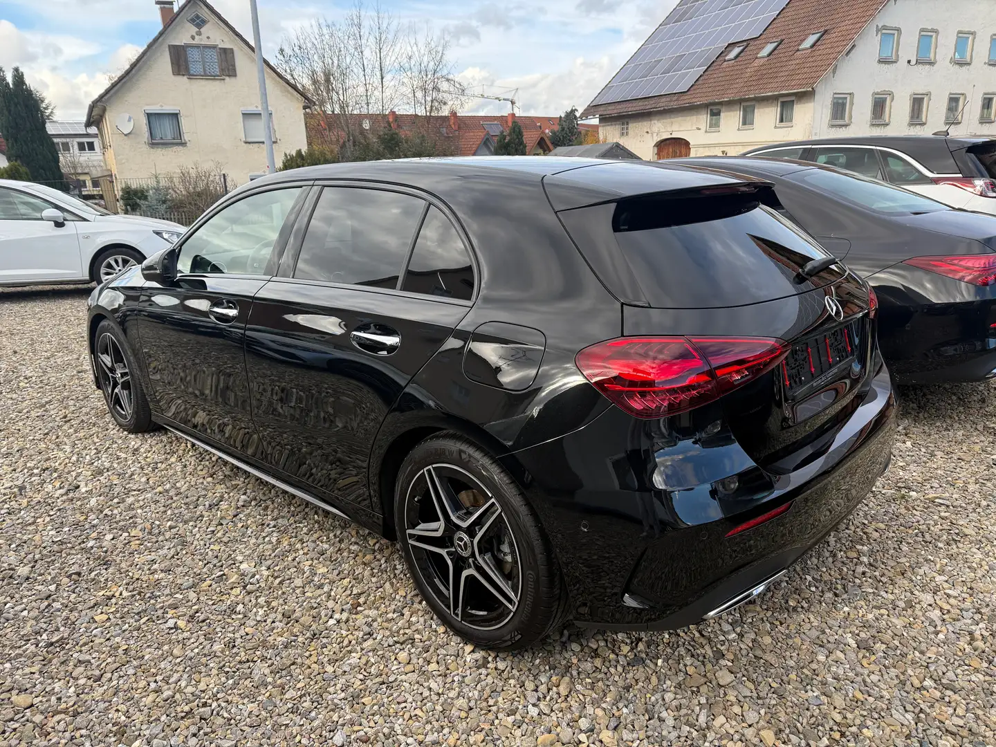 Mercedes-Benz A 180 d AMG-Line*PANO*LED*Spur*Kamera*Night*Winterpaket Schwarz - 2