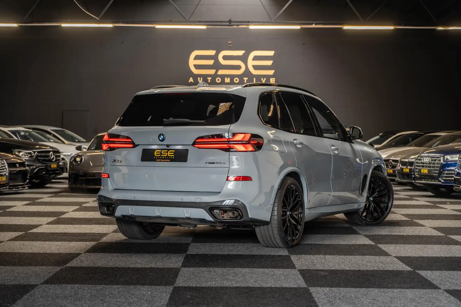 BMW X5 xDrive50e Hybrid M-Sport | Pano Skylounge | HUD | Grijs - 2