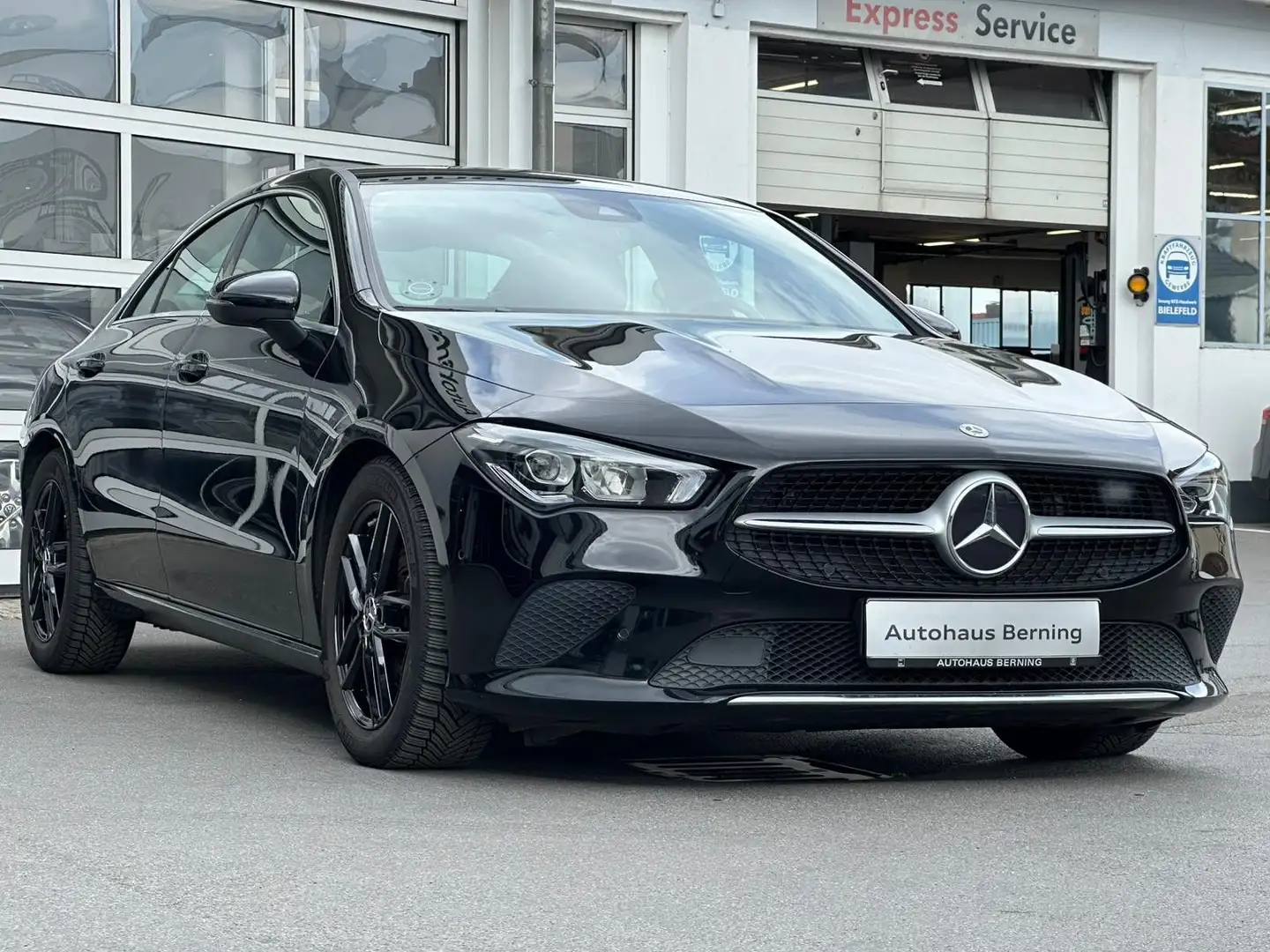 MERCEDES-BENZ Cla