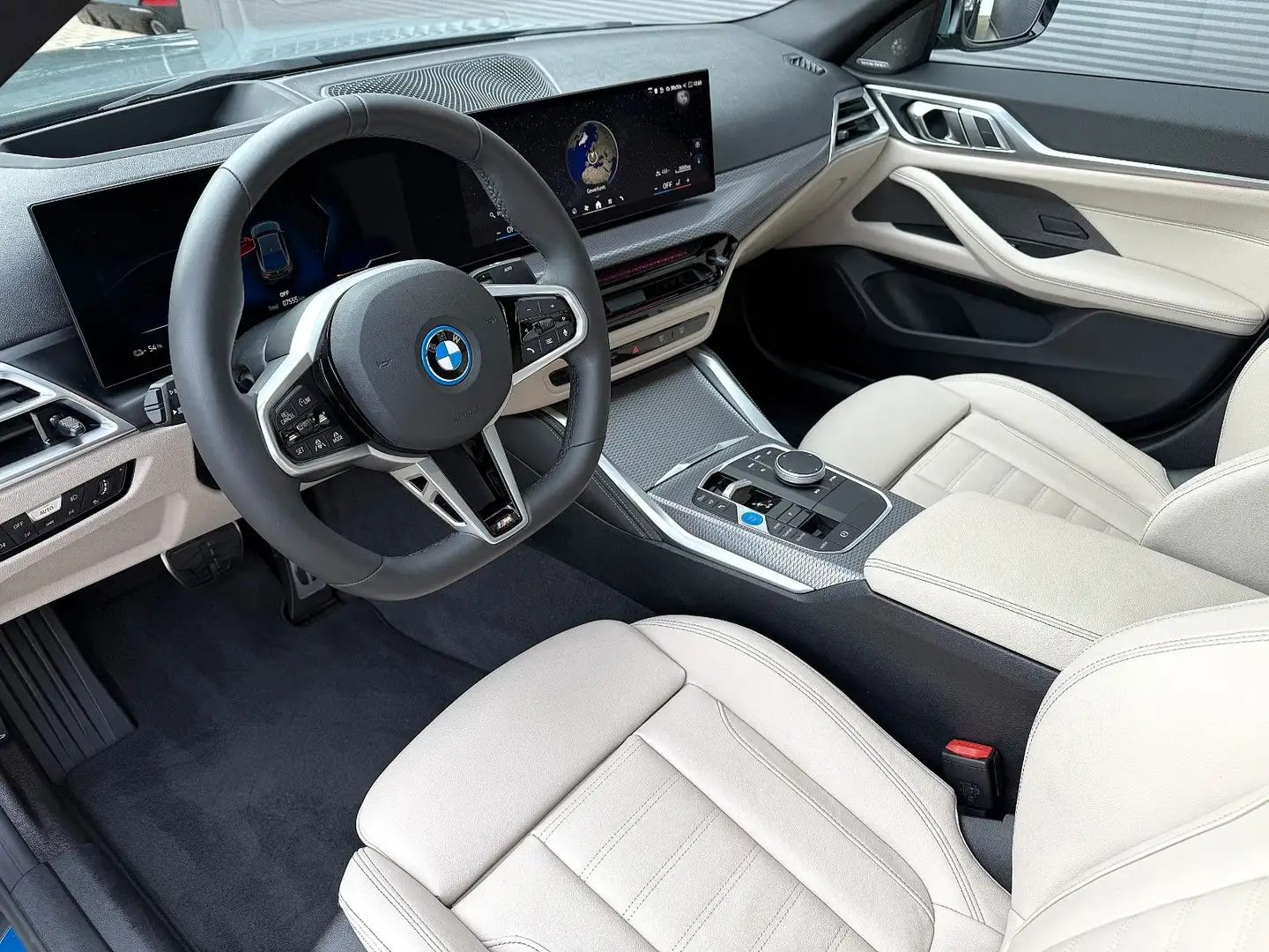 BMW i4 40e*LCI Facelift*M Sport*360°*Sunroof*19" Vert - 2