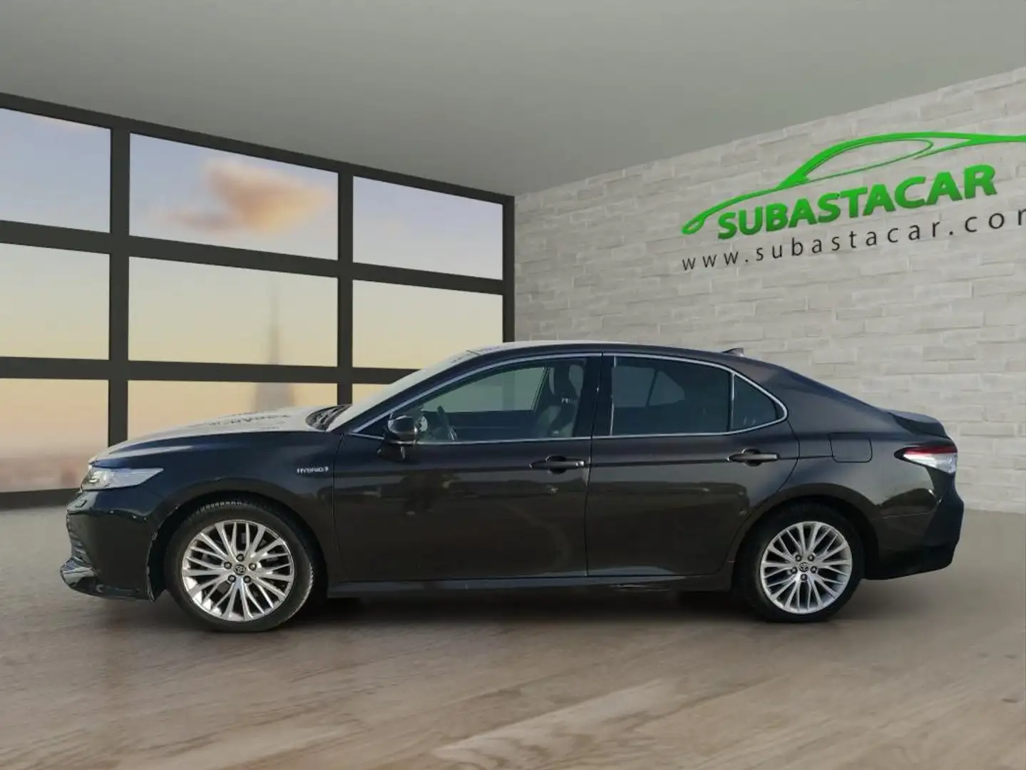 Toyota Camry 2.5 220H Luxury sedán Nero - 1